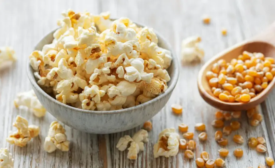 Popcorn selber machen - So gelingt es perfekt im Topf!