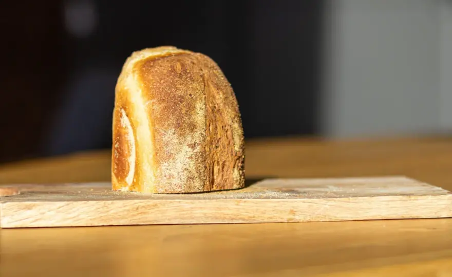 Brot saftig backen - So bleibt dein Brot lange frisch & weich