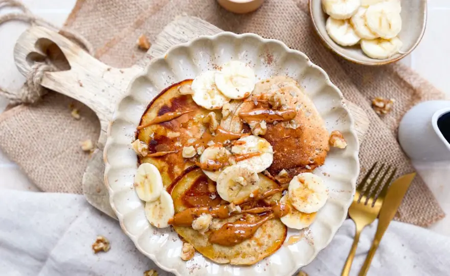 Bananen-Pancakes ohne Ei - So gelingen sie perfekt!