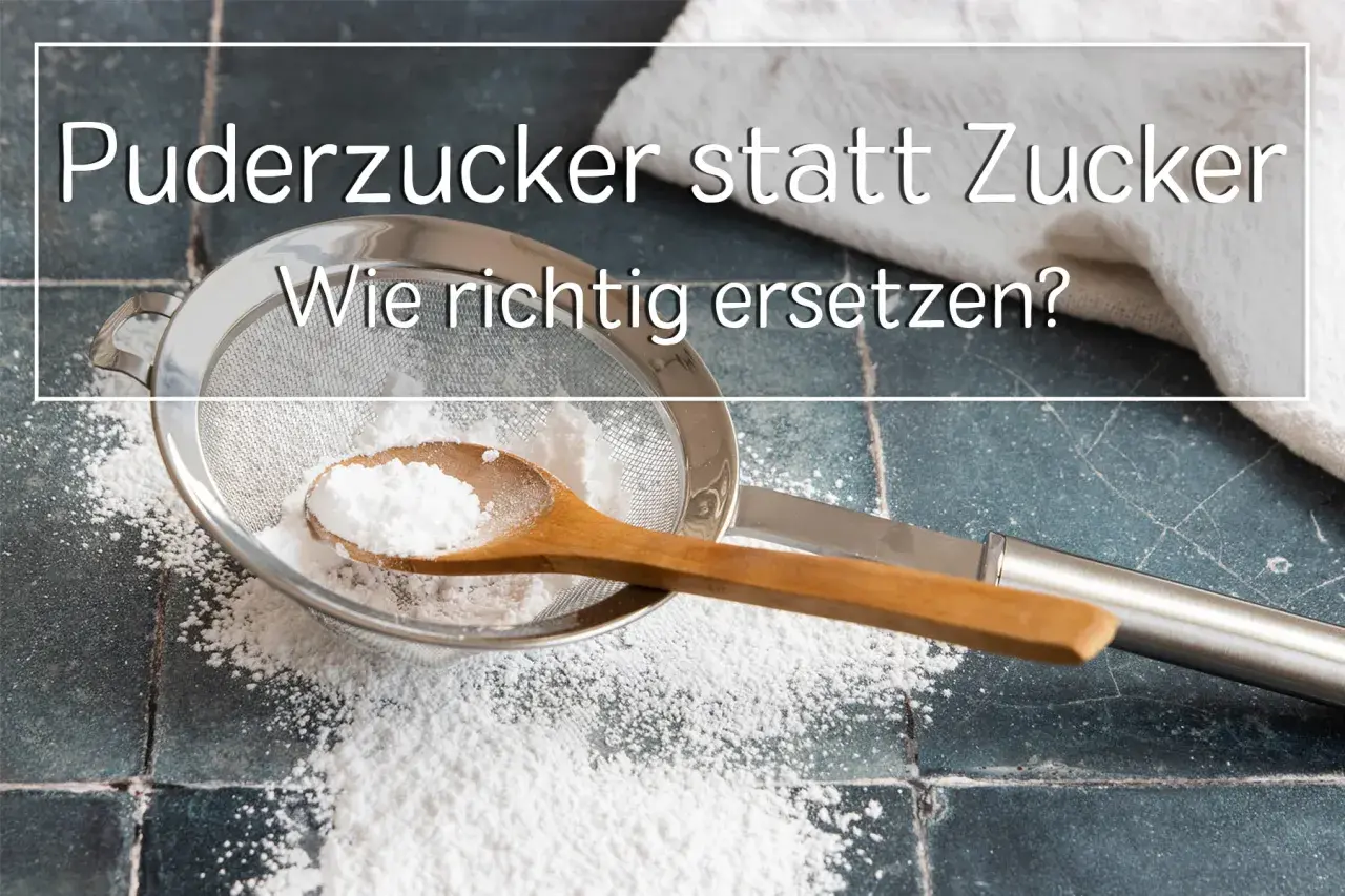 Puderzucker statt Zucker: So gelingt das zuckerfreie Backen. Ein Holzlöffel mit Puderzucker liegt auf einem Sieb.